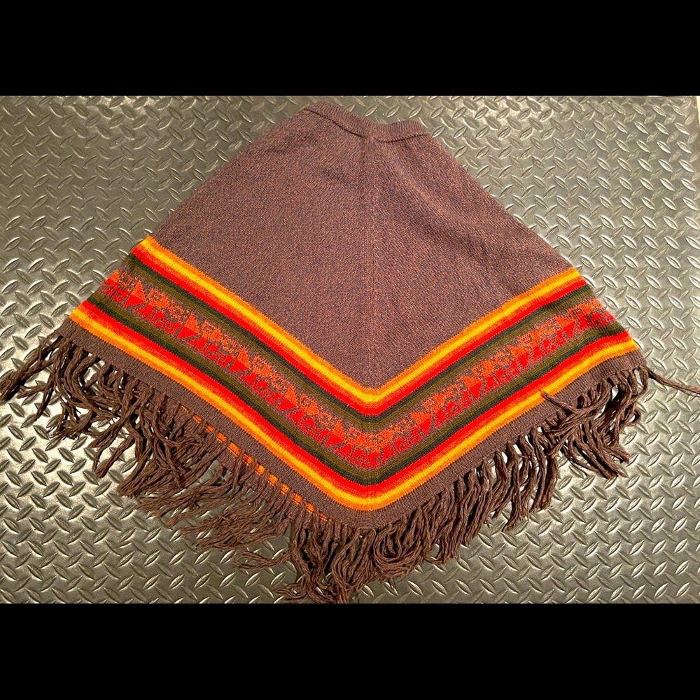 Beautiful and warm Peruvian poncho.